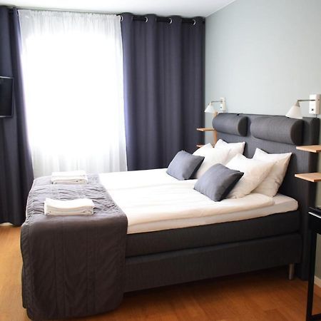 Hotell Gaestis Tierp ภายนอก รูปภาพ