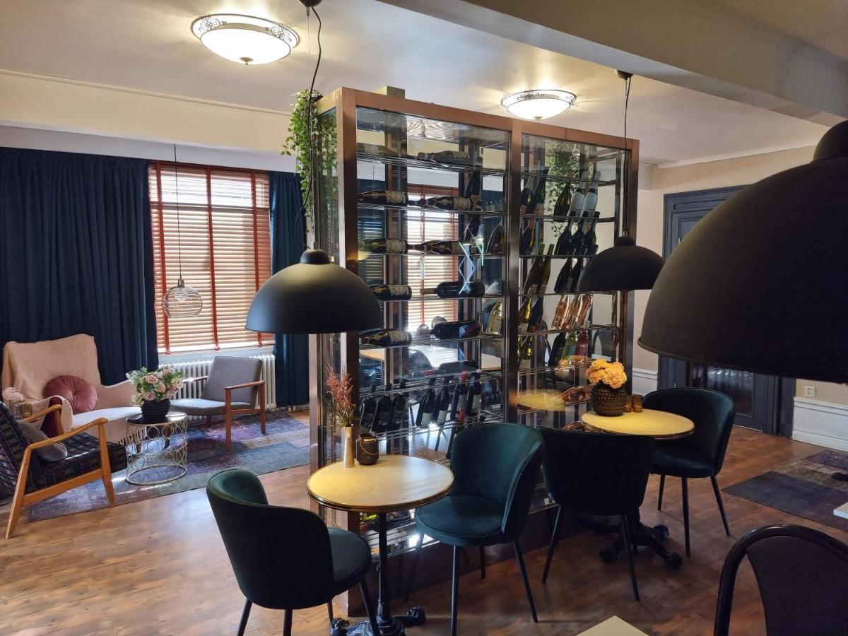 Hotell Gaestis Tierp ภายนอก รูปภาพ